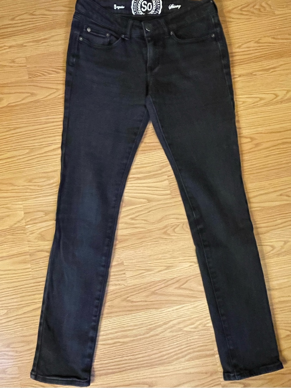 SO Black Skinny Jeans — Classic Slim Cut